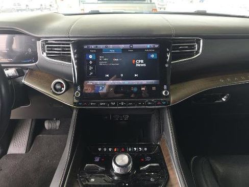 Used 2023 Jeep Grand Wagoneer Series II image 17