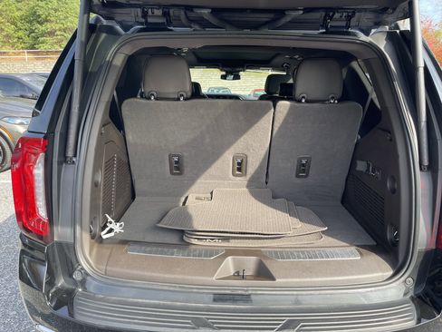Used 2023 GMC Yukon Denali image 8