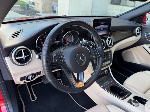 Used 2019 Mercedes-Benz CLA 250 4MATIC image 12