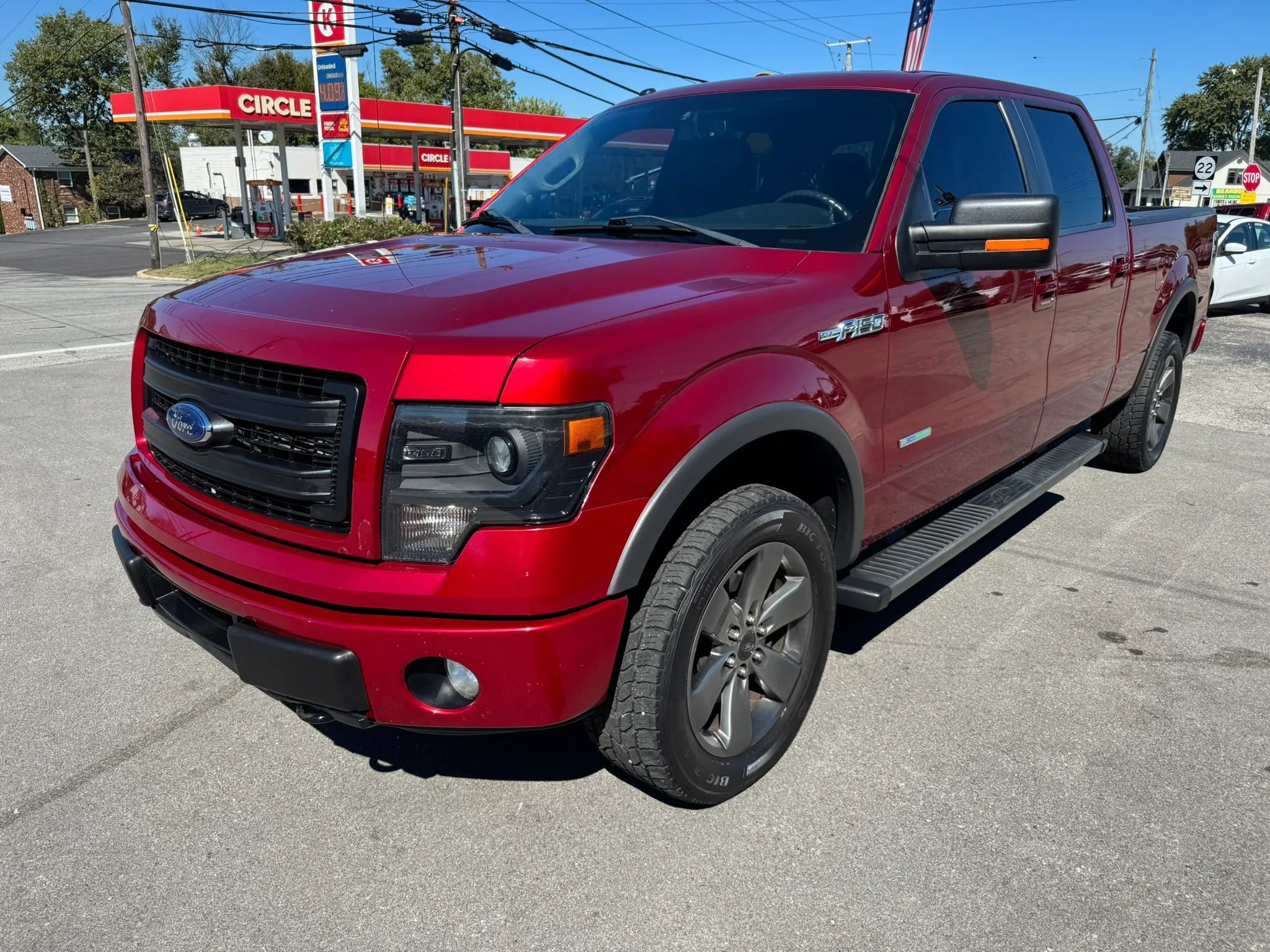 Used 2014 Ford F150 FX4 w/ Equipment Group 402A Luxury AWD/4WD image 3
