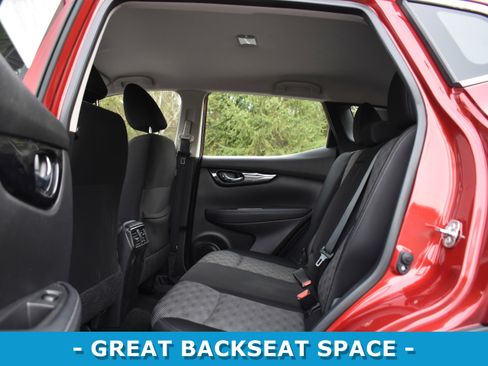 Used 2019 Nissan Rogue Sport SV w/ All-Weather Package image 9