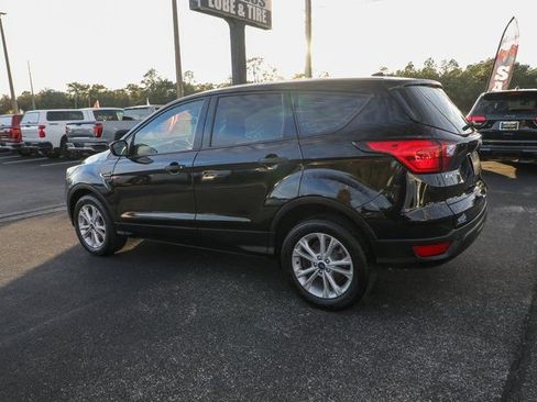 Used 2019 Ford Escape S image 6