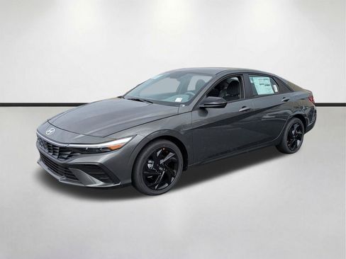 New 2026 Hyundai Elantra Sport FWD image 8