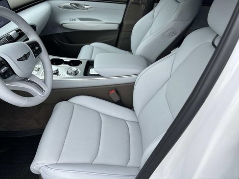 New 2027 Genesis GV70 2.5T Advanced AWD/4WD image 15