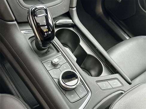 Used 2025 Cadillac XT5 Premium Luxury image 35