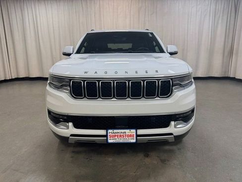 Used 2022 Jeep Wagoneer Series II image 10