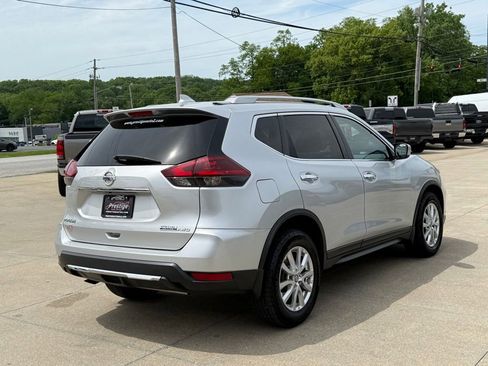Used 2019 Nissan Rogue S w/ Special Edition Package AWD/4WD image 15