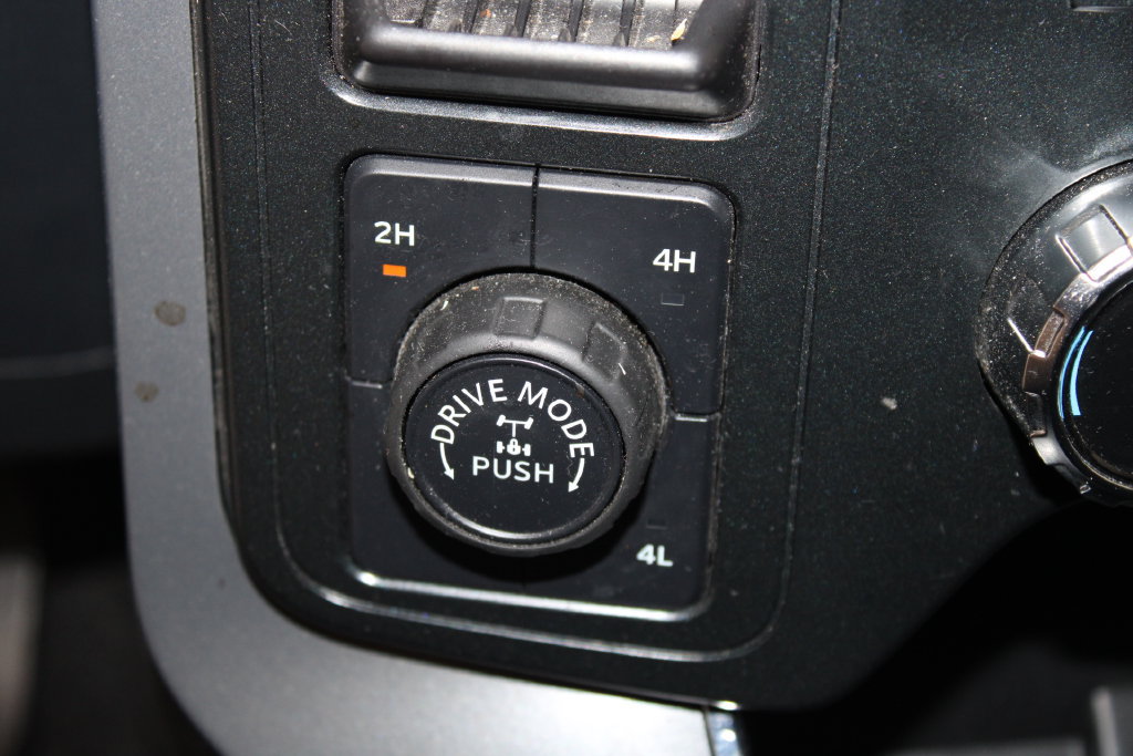 Used 2025 Ford F150 XLT w/ Equipment Group 302A MID AWD/4WD image 29
