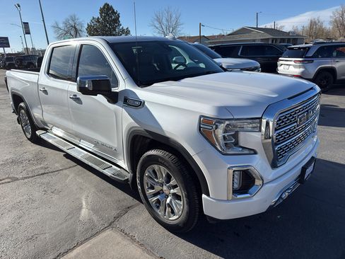 Used 2019 GMC Sierra 1500 Denali w/ Driver Alert Package II AWD/4WD image 4