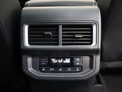 Used 2024 Volkswagen Atlas SEL Premium R-Line AWD/4WD image 25