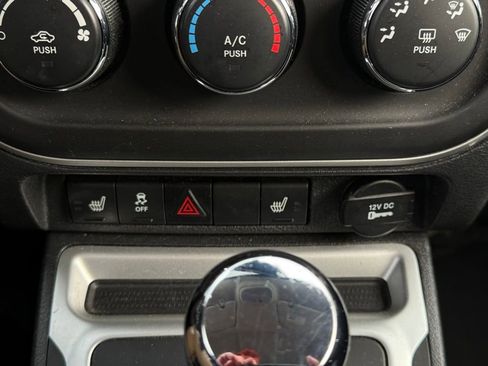 Used 2014 Jeep Compass Latitude image 5