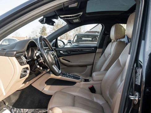 Used 2019 Porsche Macan Sport Edition image 7