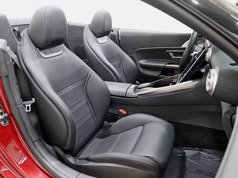Used 2022 Mercedes-Benz SL 55 AMG 4MATIC image 32