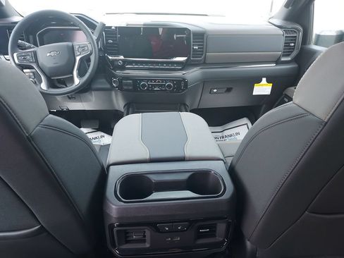 New 2026 Chevrolet Silverado 2500 ZR2 w/ ZR2 Bison Edition AWD/4WD image 10