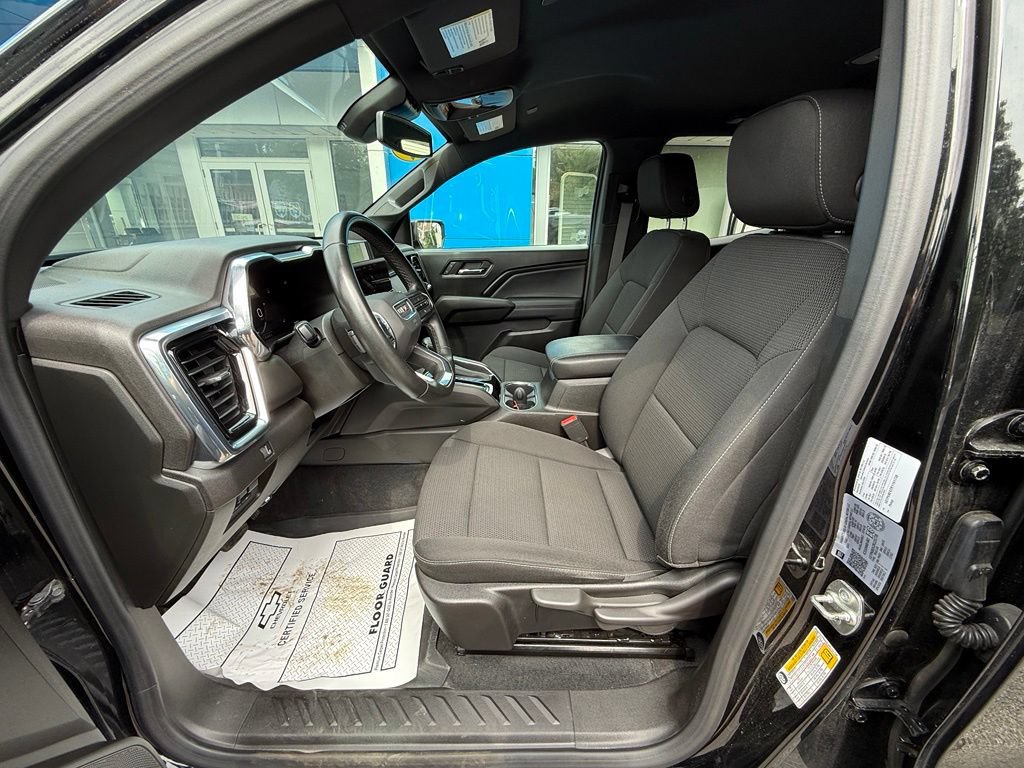 Used 2024 GMC Canyon Elevation w/ Convenience Package AWD/4WD image 17