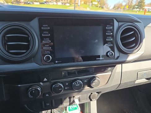 Used 2023 Toyota Tacoma SR AWD/4WD image 6