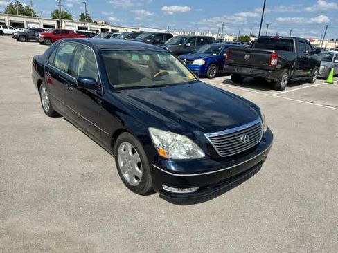 Used 2004 Lexus LS 430 w/ Premium Pkg RWD image 22