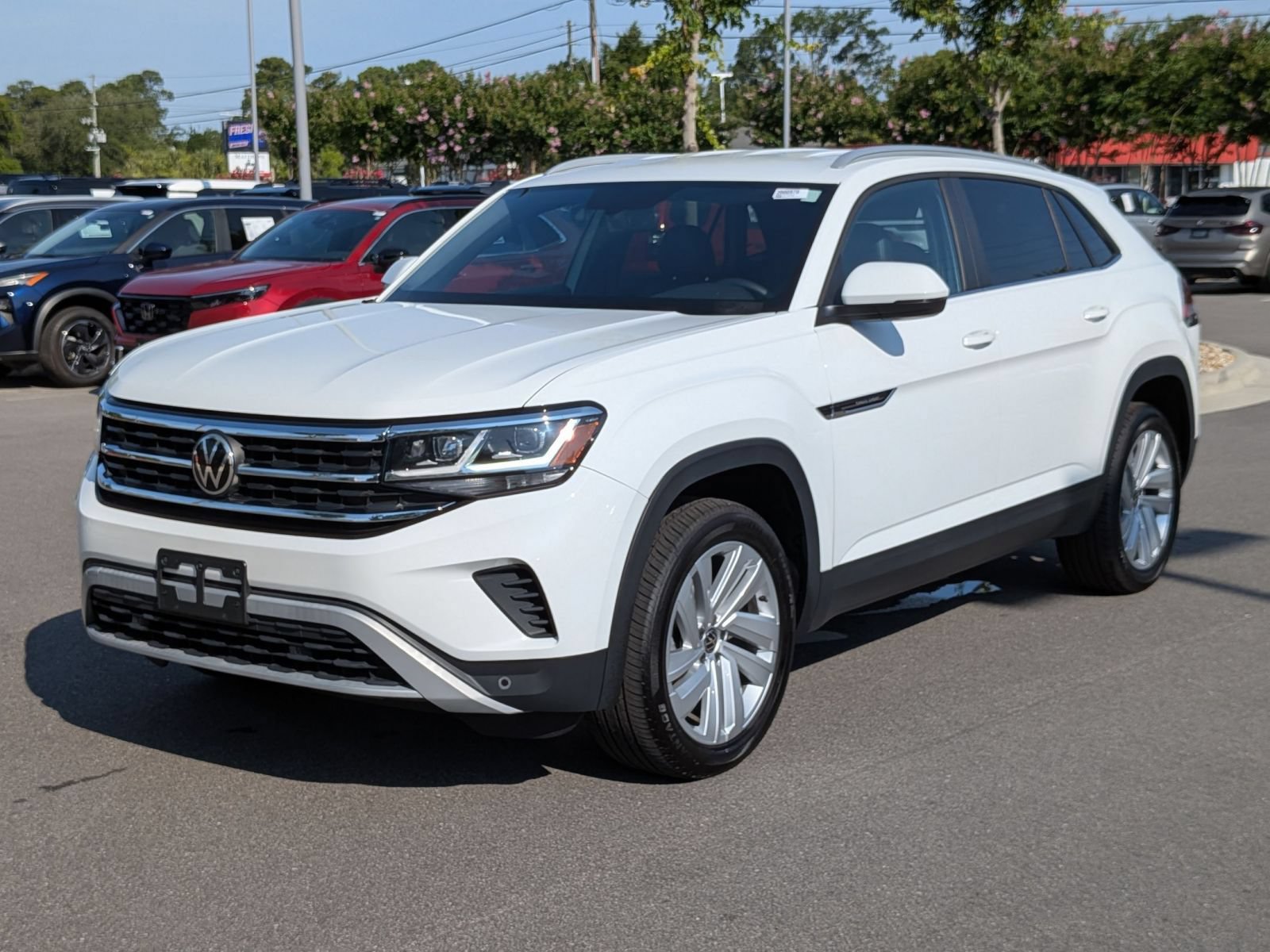 Used 2022 Volkswagen Atlas Cross Sport SE AWD/4WD image 7