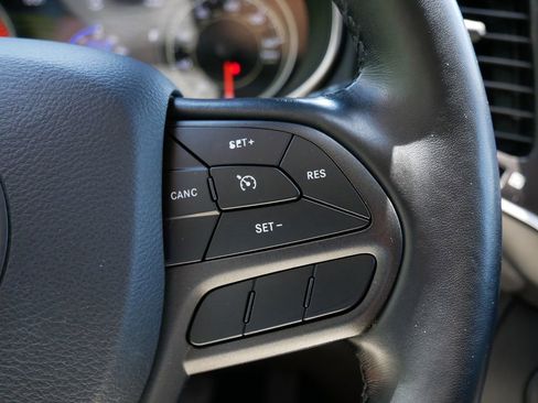 Used 2020 Jeep Cherokee Trailhawk w/ Cold Weather Group AWD/4WD image 18