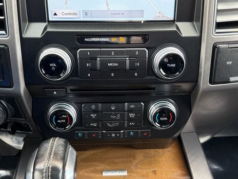 Used 2018 Ford F150 Limited w/ Trailer Tow Package image 32