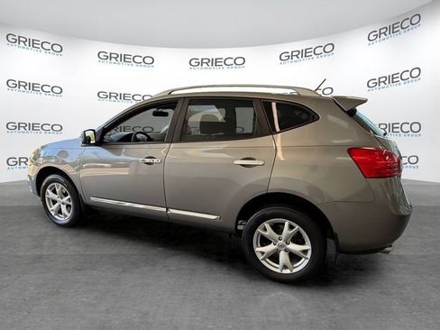 Used 2011 Nissan Rogue SV FWD image 5