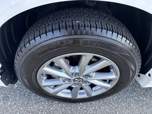 Certified 2025 MAZDA CX-5 AWD 2.5 S w/ Preferred Package image 14