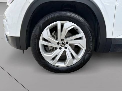 Certified 2021 Volkswagen Atlas Cross Sport SEL AWD/4WD image 8