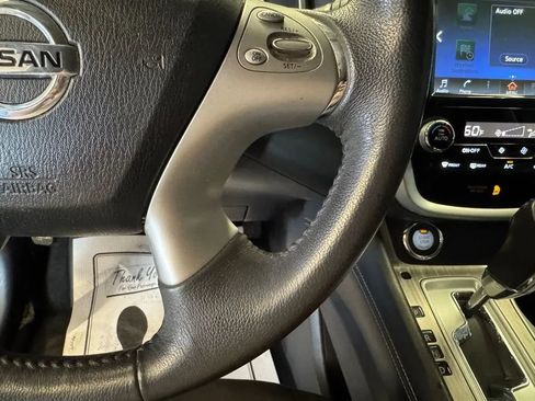 Used 2017 Nissan Murano SV AWD/4WD image 12