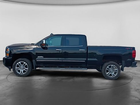 Used 2019 Chevrolet Silverado 2500 High Country AWD/4WD image 6