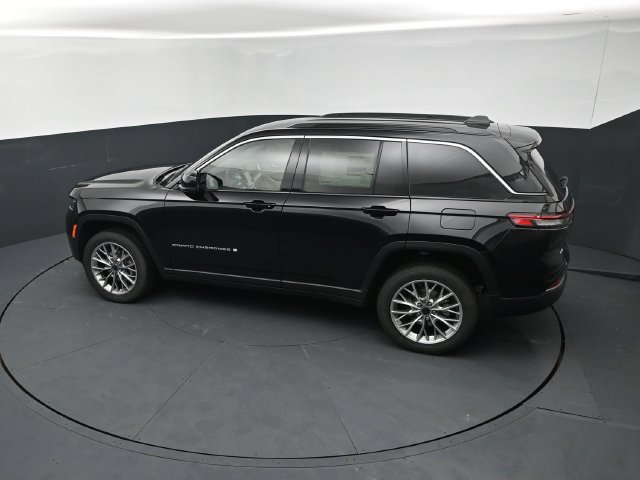 New 2027 Jeep Grand Cherokee Limited AWD/4WD image 15