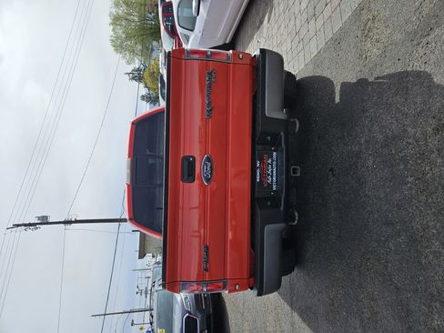 Used 2011 Ford F150 Raptor image 6