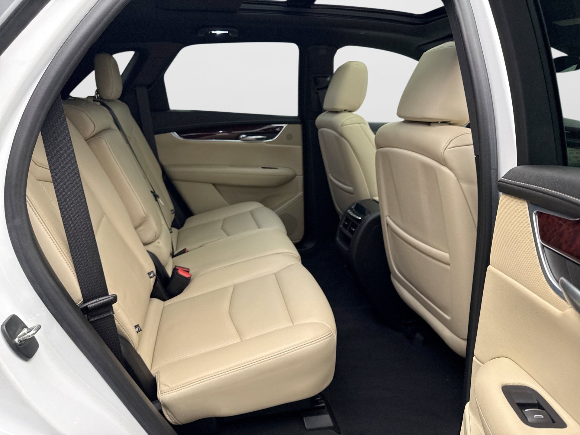 Used 2018 Cadillac XT5 Premium Luxury AWD/4WD image 10