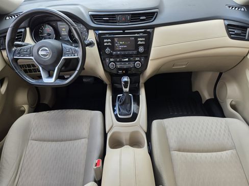 Used 2017 Nissan Rogue SV image 20