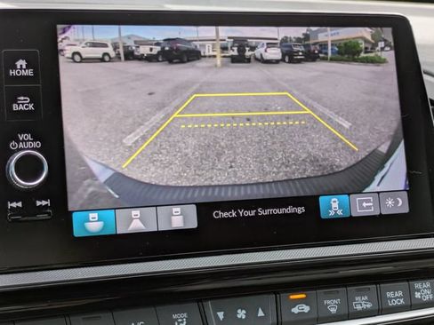 Used 2025 Honda Odyssey Touring image 20