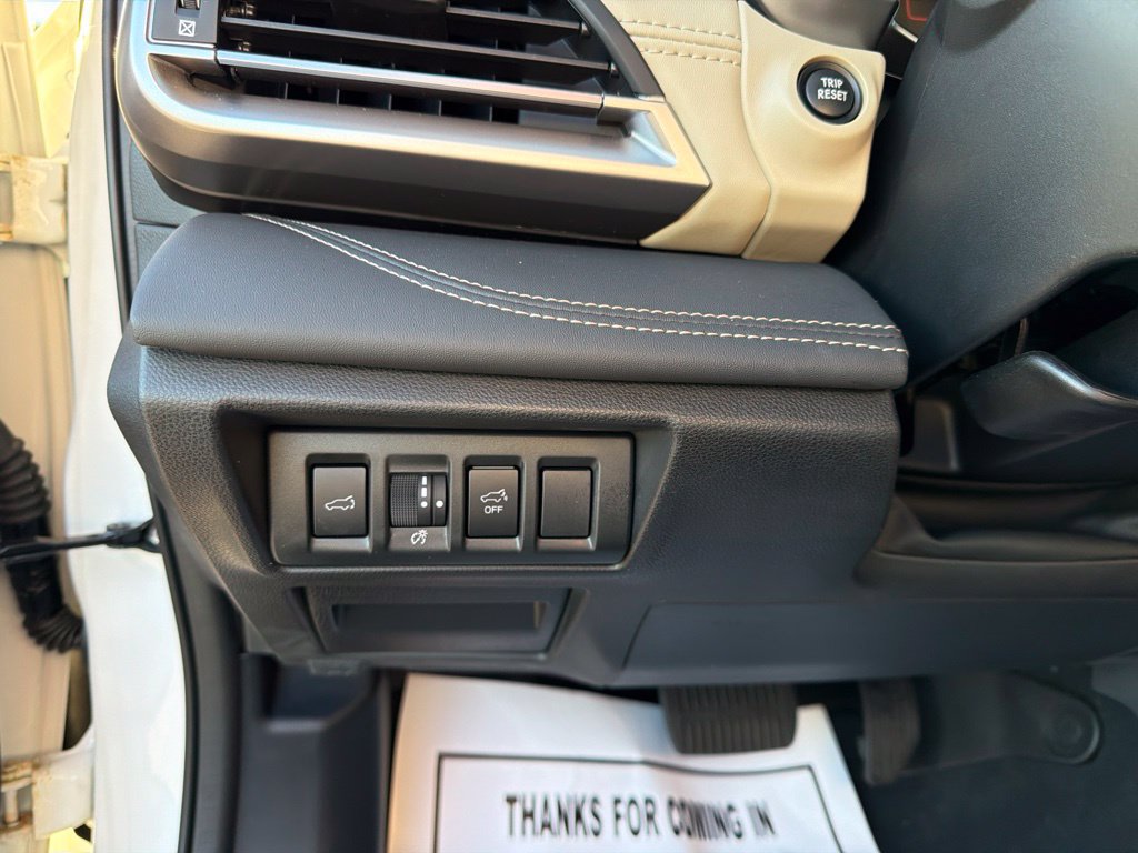 Certified 2025 Subaru Outback Limited AWD/4WD image 28