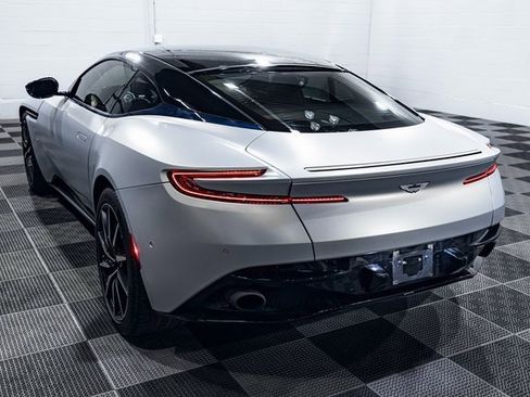 Used 2017 Aston Martin DB11 V12 image 8
