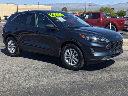 Used 2022 Ford Escape SE w/ Convenience Package AWD/4WD image 1