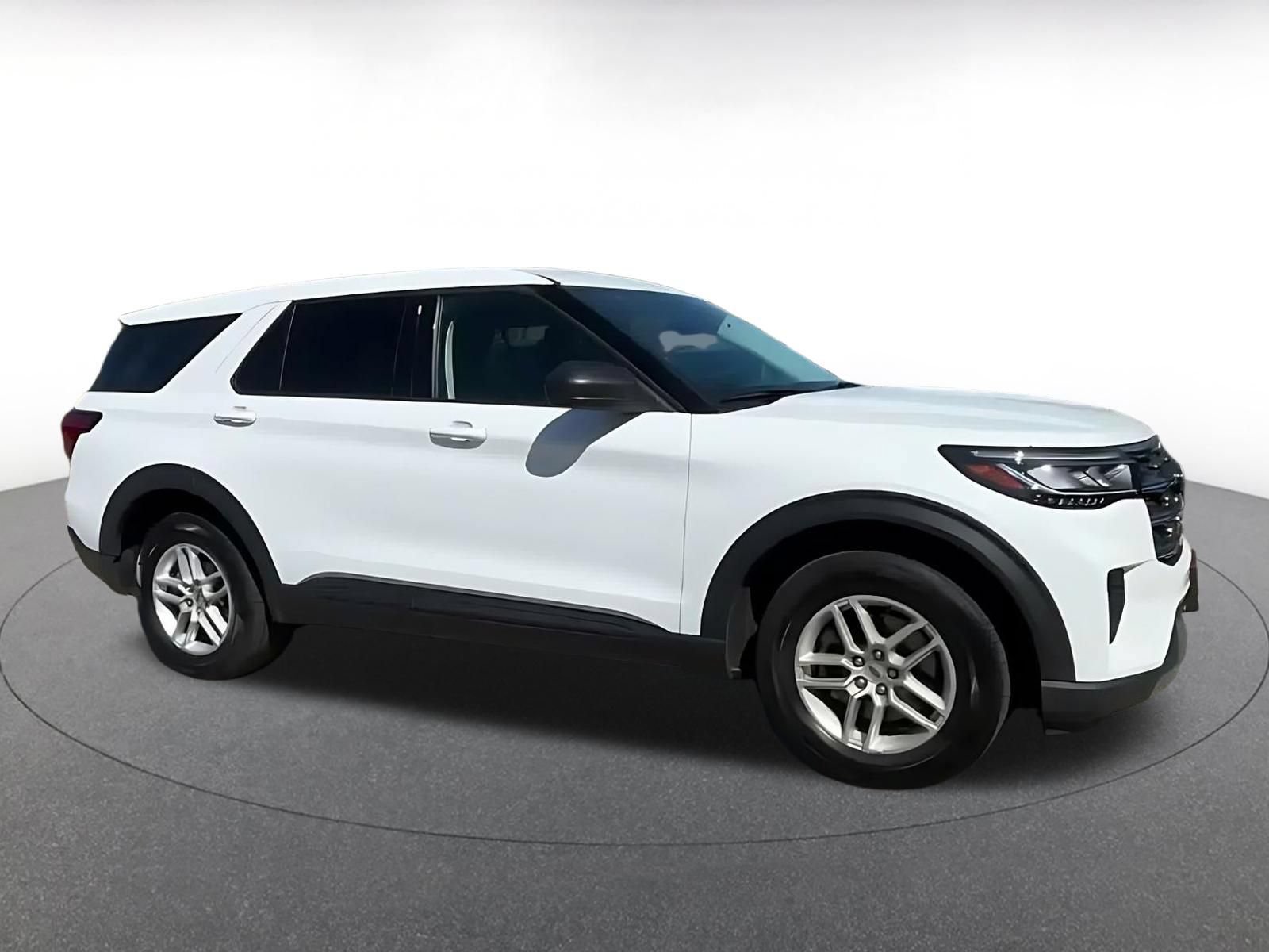 Used 2026 Ford Explorer Active AWD/4WD image 15