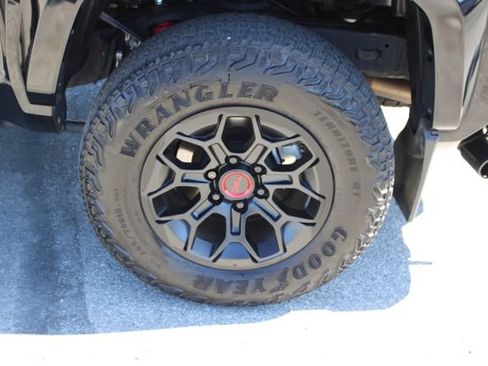 Used 2024 Toyota Tacoma TRD Pro AWD/4WD image 18