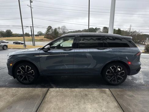 New 2026 Lincoln Nautilus Reserve image 4