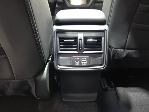 Certified 2025 Subaru Forester Premium AWD/4WD image 29