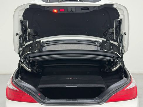 Used 2014 Mercedes-Benz SL 550 image 31