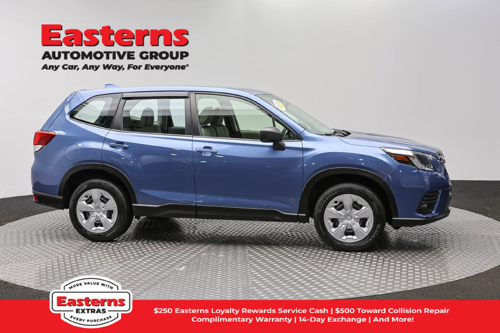 Used 2023 Subaru Forester AWD/4WD image 5