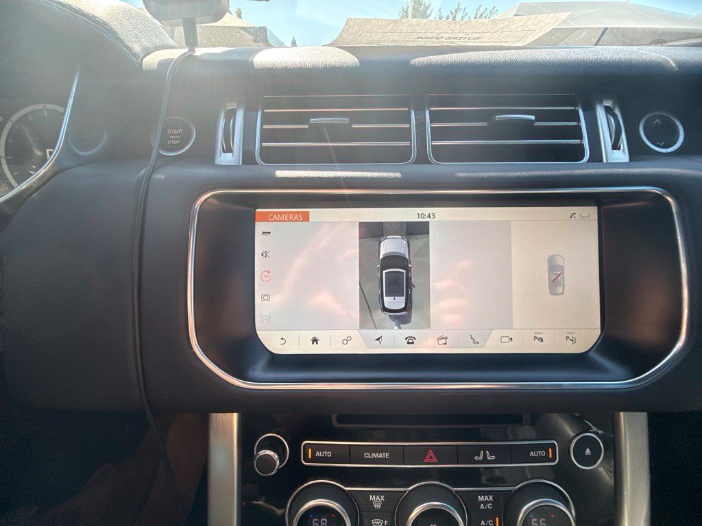 Used 2017 Land Rover Range Rover HSE AWD/4WD image 24