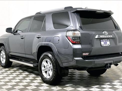 Used 2022 Toyota 4Runner SR5 image 11