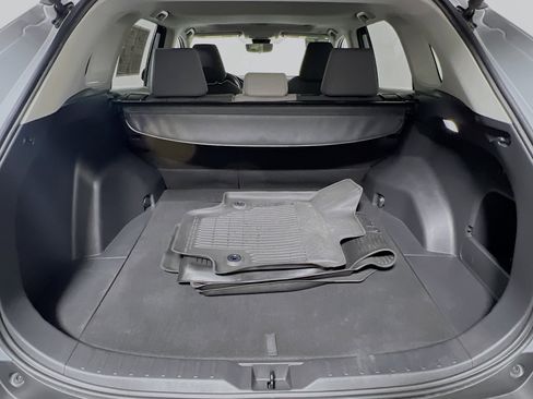 Used 2025 Toyota RAV4 XLE w/ Convenience Package FWD image 34