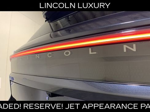 Used 2025 Lincoln Navigator Reserve w/ Jet Appearance Package AWD/4WD image 18