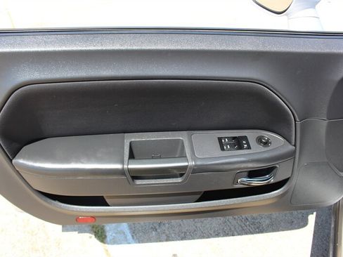 Used 2010 Dodge Challenger R/T RWD image 19