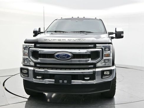 Used 2022 Ford F250 XLT w/ XLT Premium Package image 2