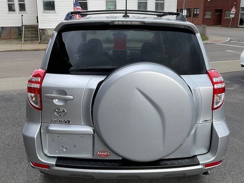 Used 2012 Toyota RAV4 4WD w/ Value Pkg image 9